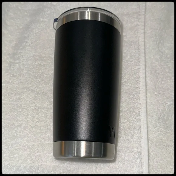 🔥🧊YETI Black Stainless Steel 20oz Tumbler with Lid. One Owner. A- condition. 👌🏼 - Picture 2 of 16